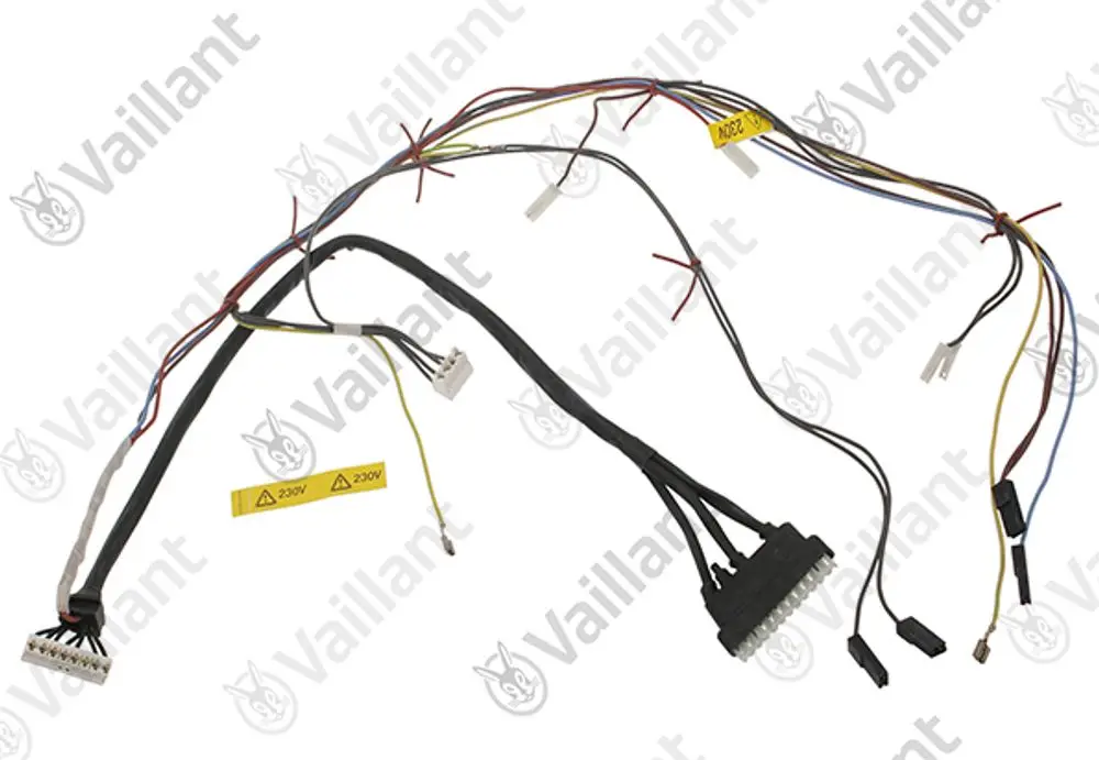 Kabelbaum von Vaillant mit mehreren Leitungen und Steckverbindern, gekennzeichnet mit Warnhinweisen zu 230V. Verbindungen für elektrische Anwendungen sichtbar.
